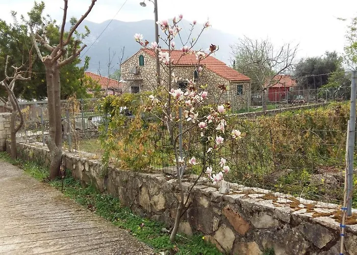 Сasa de vacaciones The Stone House-zacharatos Nikolaos Pouláta