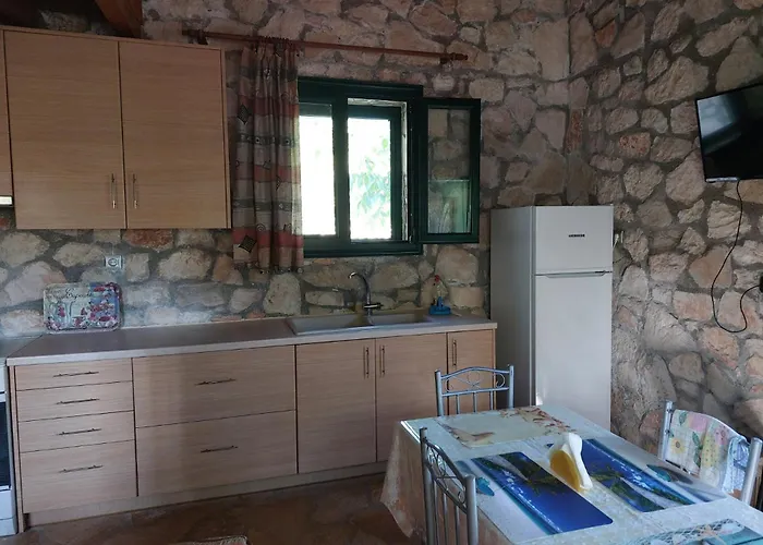 Сasa de vacaciones The Stone House-zacharatos Nikolaos