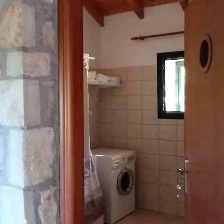 Casa de Férias The Stone House-zacharatos Nikolaos